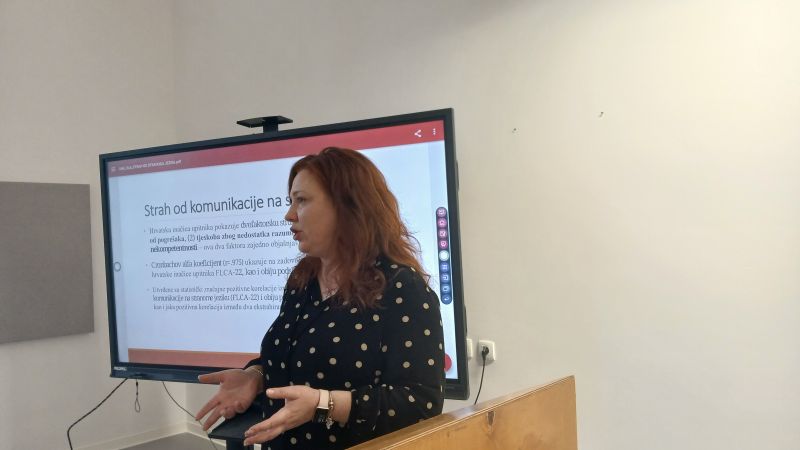 Strah od engleskog jezika (struke):...