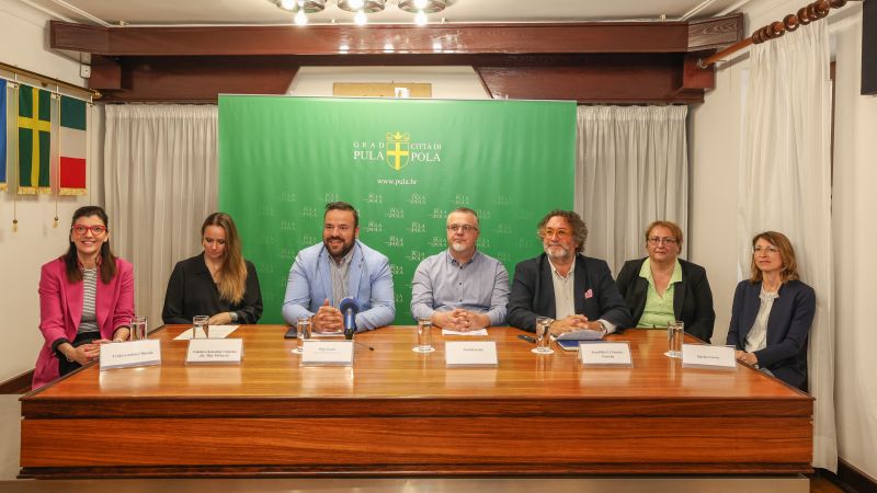 Sveučilište Jurja Dobrile u Puli...