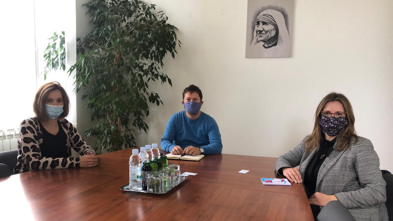 University team meets with the...